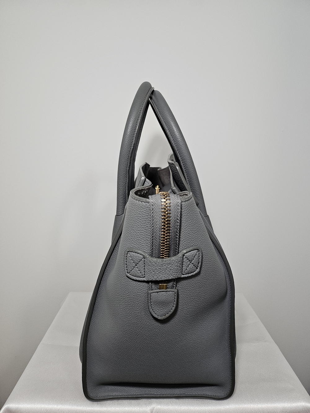 Celine Luggage Tote - Calfskin - Picture 4 of 4